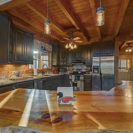 Blue Ridge Bliss- Spacious Cabin, Pets, Hot Tub! Ngoại thất bức ảnh