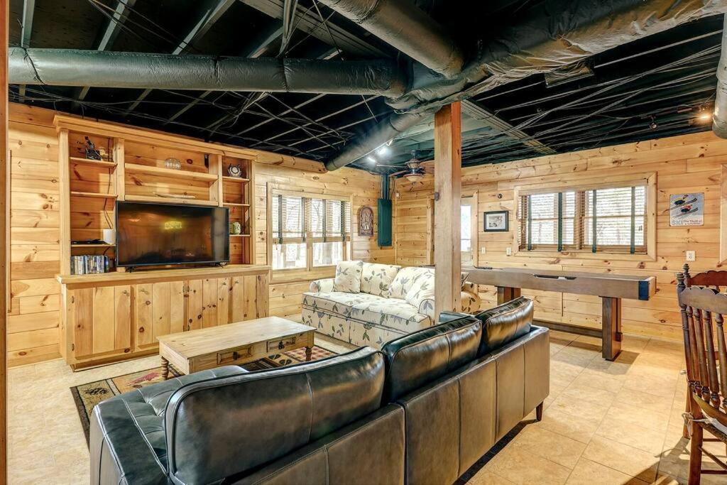 Blue Ridge Bliss- Spacious Cabin, Pets, Hot Tub! Ngoại thất bức ảnh
